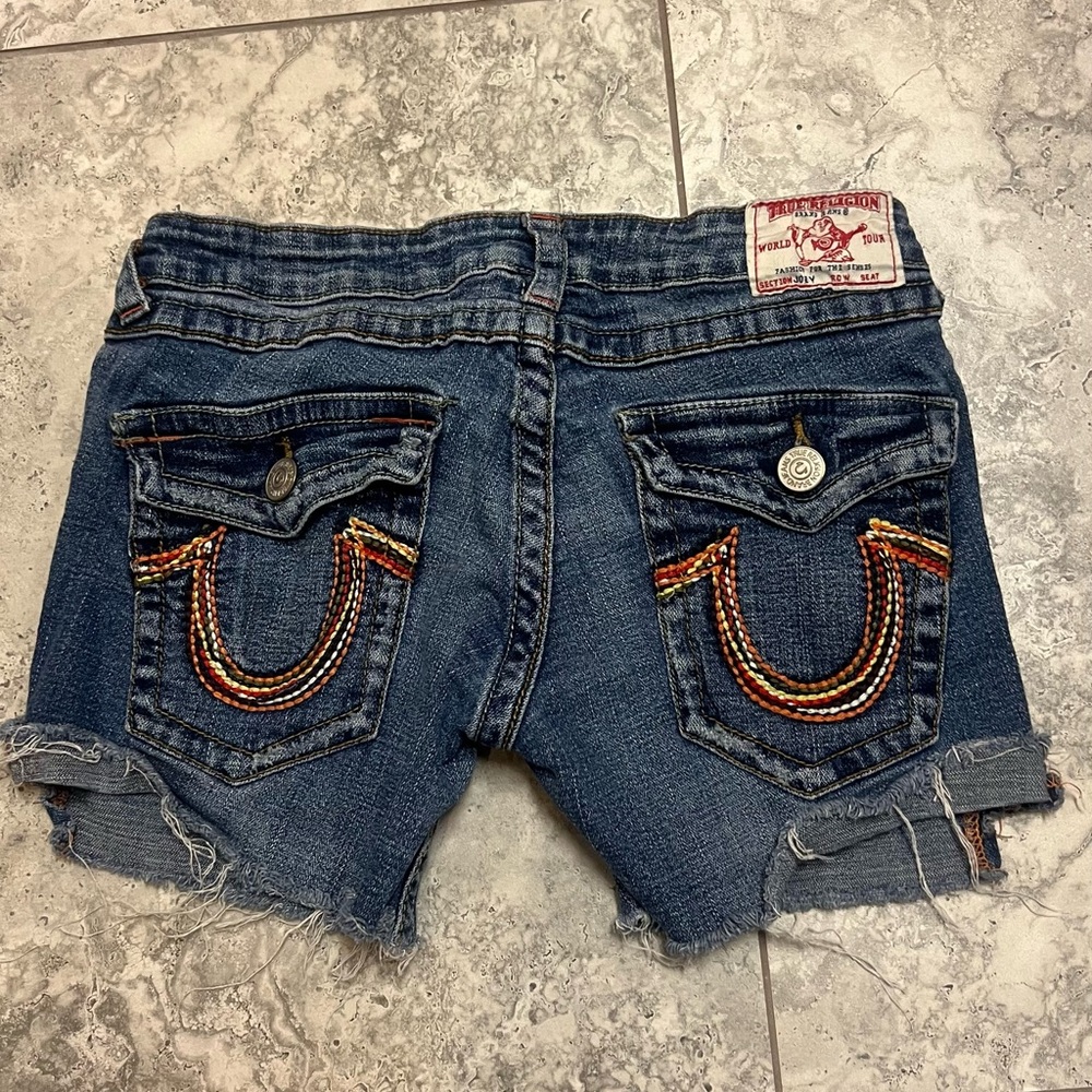 True religion cut up shorts. SZ 29. VGUC!